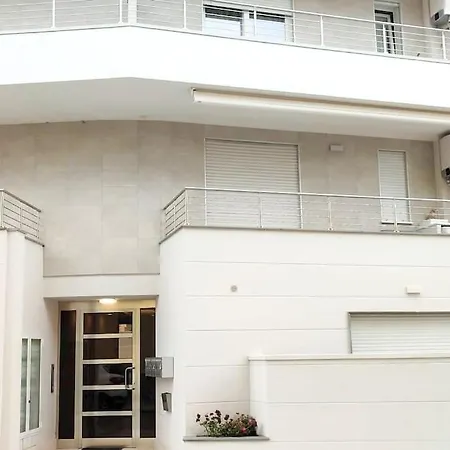 Lido Apartments, Nuovi E Moderni, Vicino